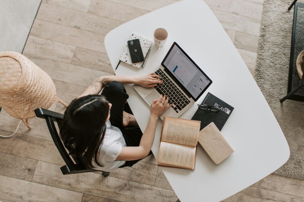 Mudanças no SEO: Como a IA e o EEAT Estão Redefinindo o Tráfego Orgânico