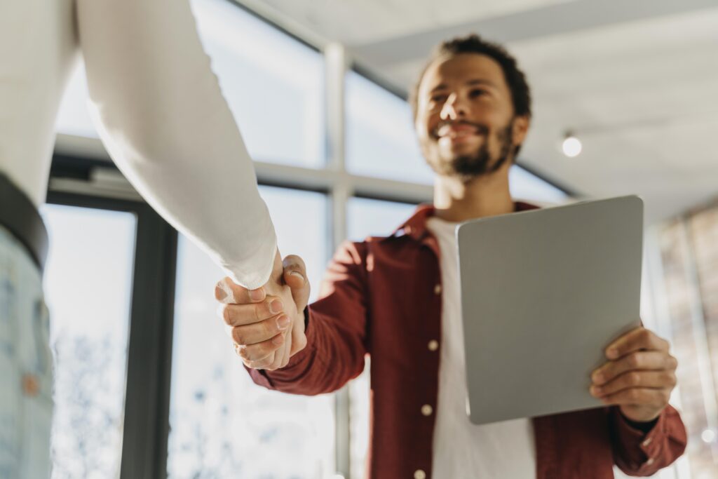 : Automatização de Follow-up Comercial: Como Escalar Relacionamentos e Vendas no B2B