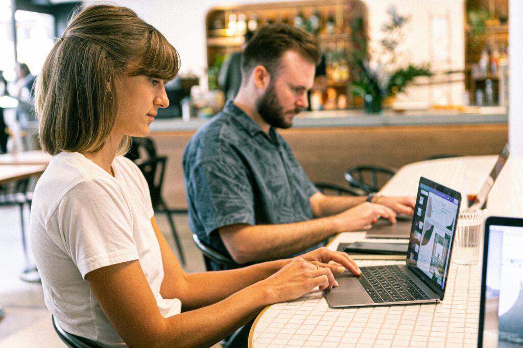 CRM para Pequenas e Médias Empresas: Guia Completo para Organizar Vendas e Crescer