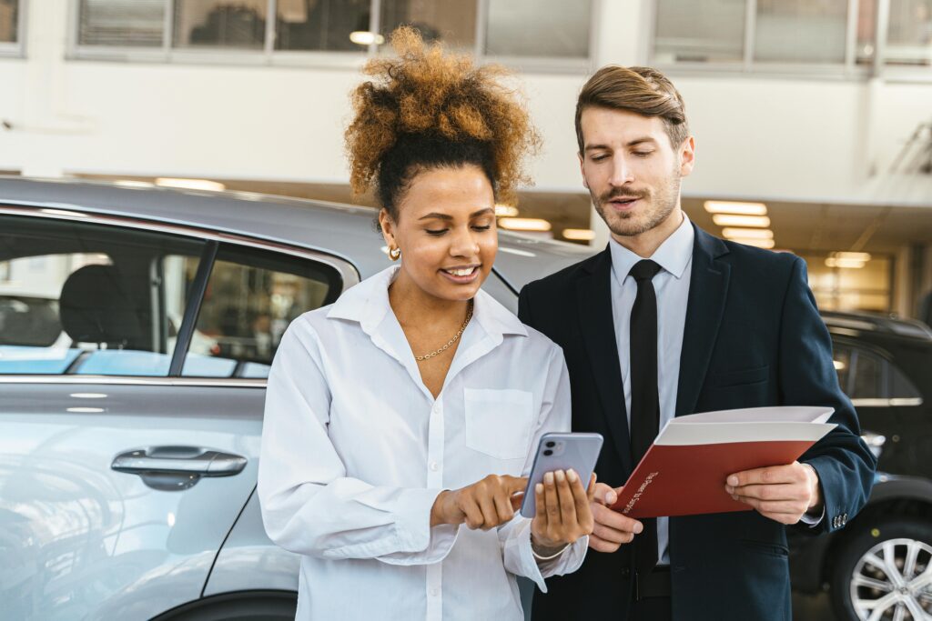 Tendências digitais no setor automotivo: o futuro das concessionárias e locadoras